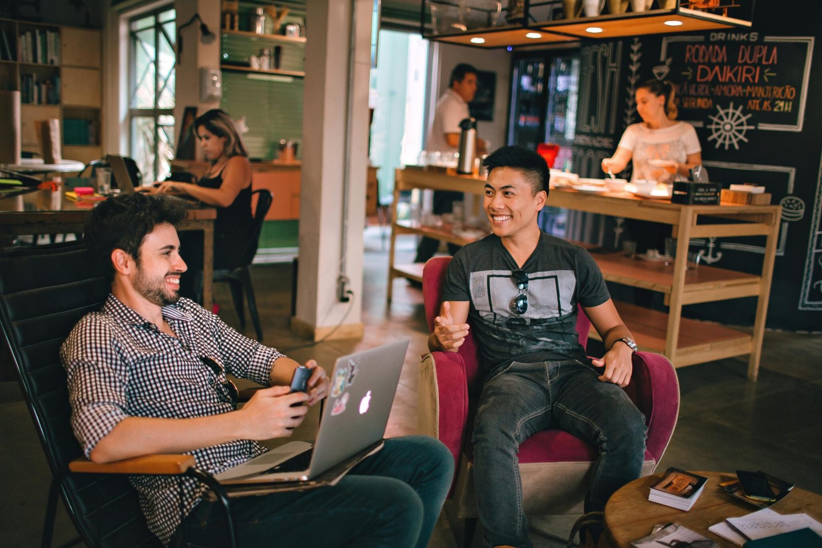 Small Business vs. Startup – 7 Key Differences Between a Small Business and a Startup