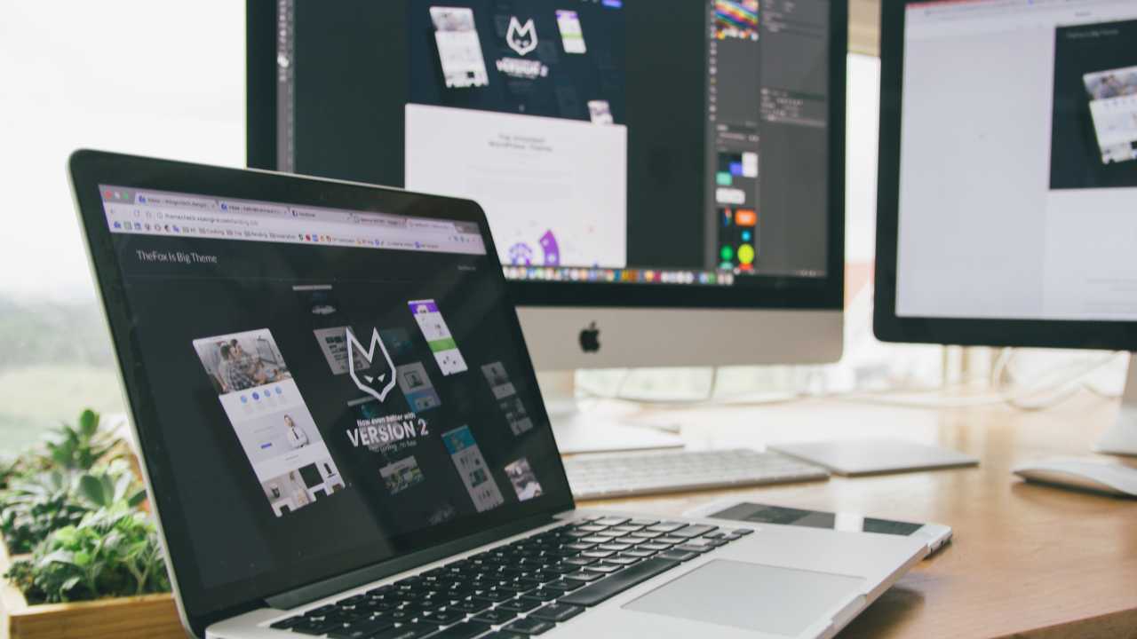 How I Got My First Web Design Client With No Portfolio (And What I'd Do Differently Today)